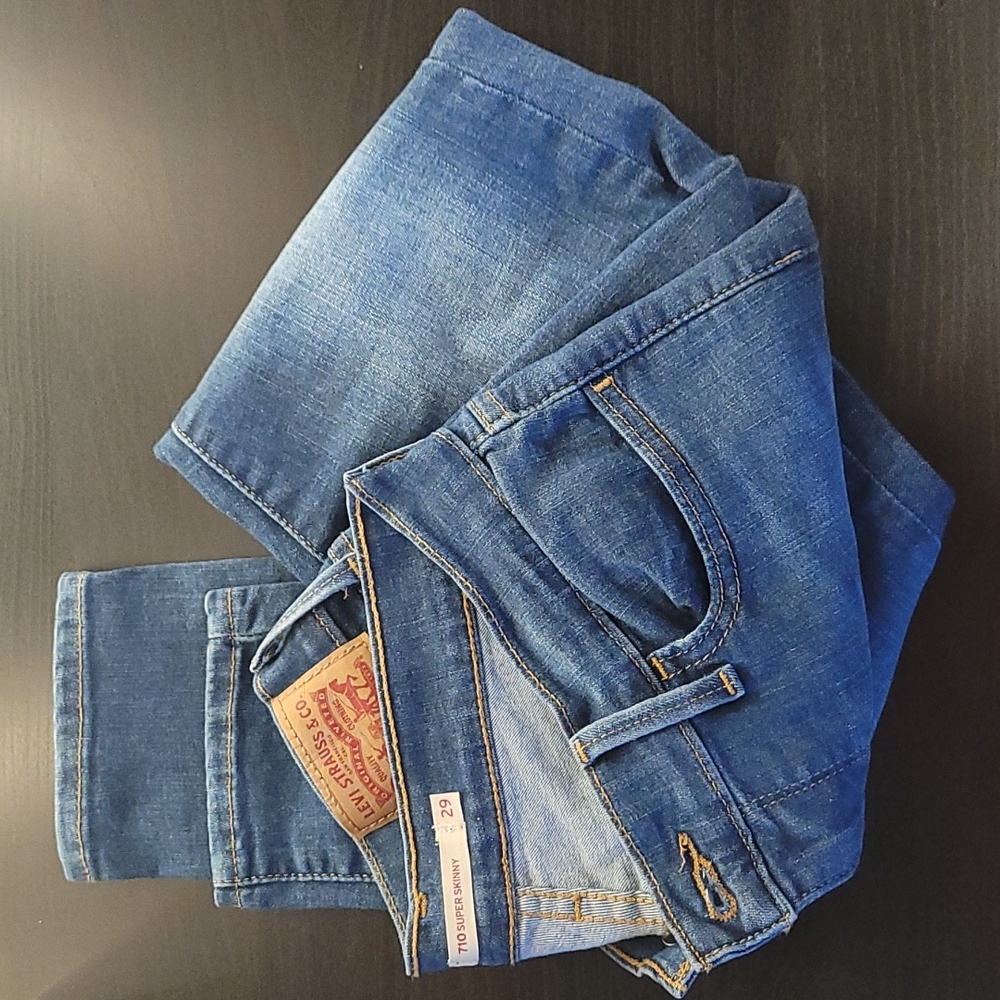 Levi's Super Skinny Jeans, Size 29